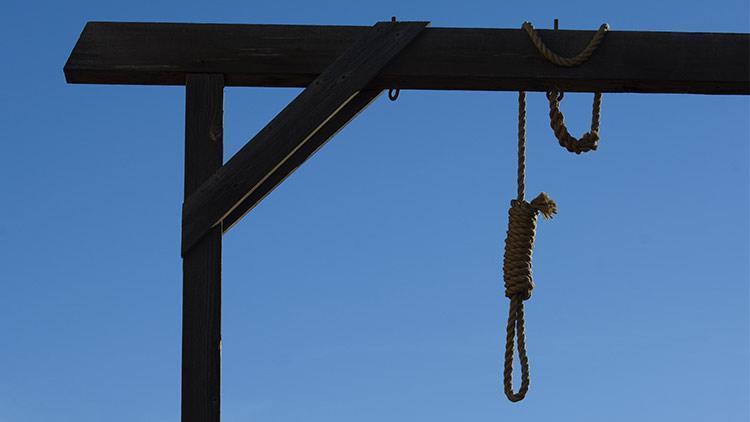 İranda dini değerlere hakaret eden 2 kişi idam edildi