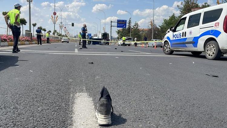 Otomobilin çarptığı anne hayatını kaybetti, 7 yaşındaki oğlu yaralı