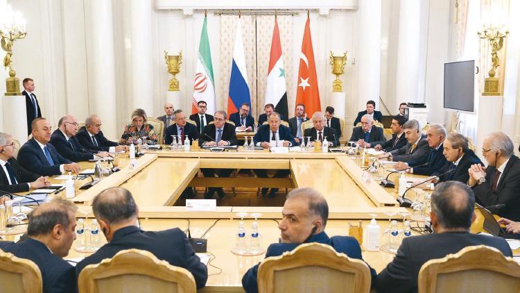 Dörtlü masadan yol haritası adımı... Moskova’da Türkiye, Suriye, İran ve Rusya toplantısı yapıldı