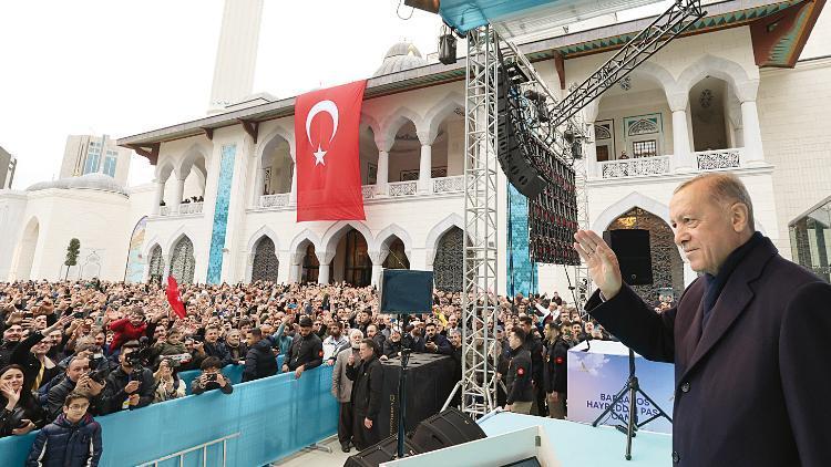 Barbaros Hayreddin Paşa Camisi açıldı... Son çini Erdoğandan