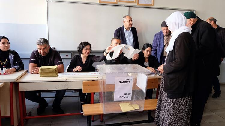 Doğu ve Güneydoğu’da seçmenler sandık başlarında