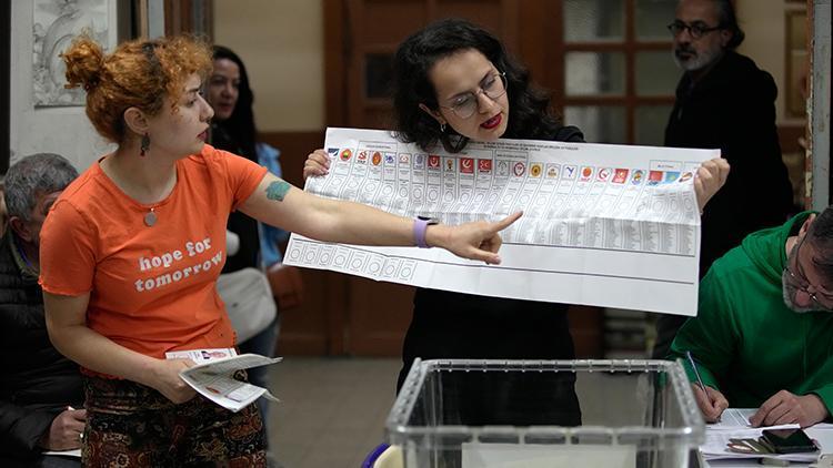 İzmirde milletvekili seçilen 28 isim belli oldu