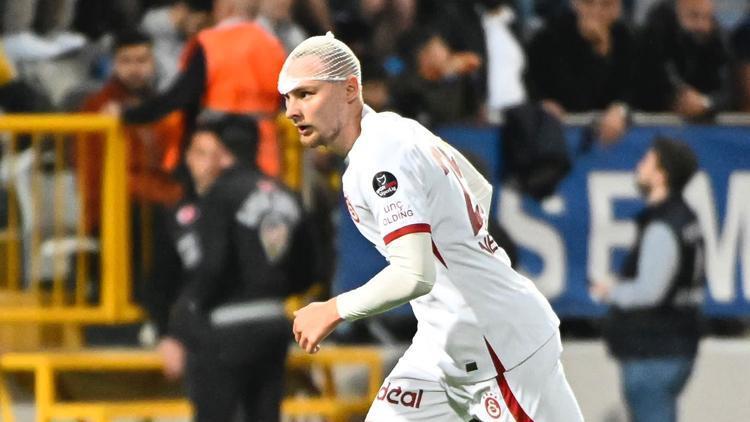 Galatasaraylı Victor Nelsson büyük alkış aldı Kafasına dikiş atılmasına rağmen mücadeleyi sürdürdü...