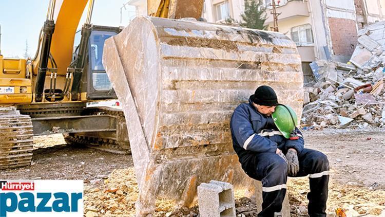 Depremzede kentler nasıl yeniden inşa edilecek ‘Konuyu konuttan ibaret görürsek  yanlış bir şey yaparız’