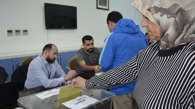 Irak’taki Türk seçmenler 2. tur için sandık başında