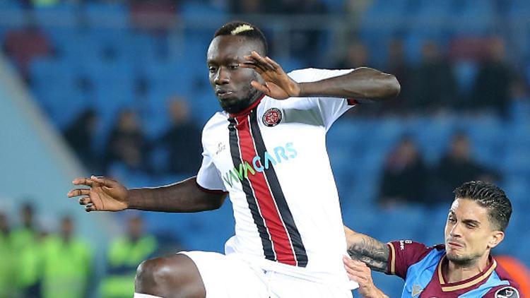 Trabzonspor - Fatih Karagümrük maçında Mbaye Diagneden şaşırtan hareket
