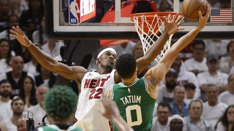 NBAde Boston Celtics, Miami Heat karşısında seriye tutundu