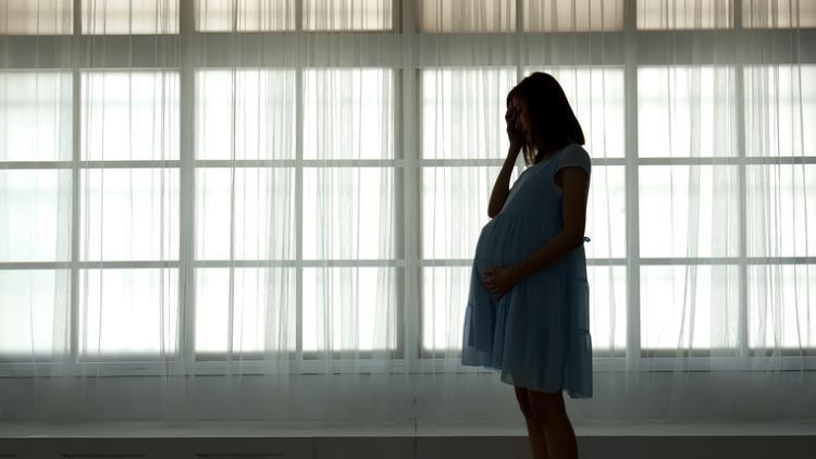 BİR SORUDAN FAZLASI | Doğum yapmaktan neden bu kadar çok korkuyorum
