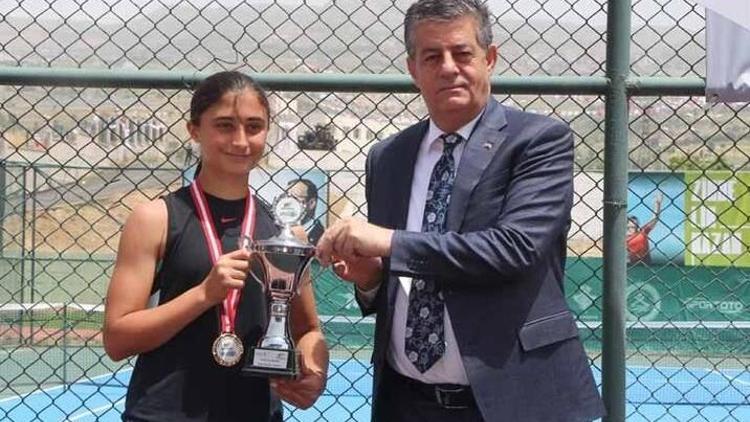 Şırnak Cudi Cup Tenis Turnuvası’nda Türk sporcular şampiyon oldu