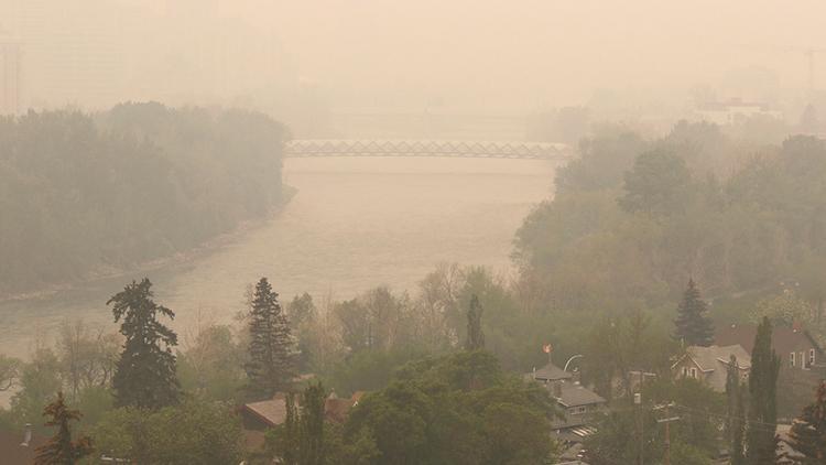 Kanadada orman yangını nedeniyle acil durum ilan edildi
