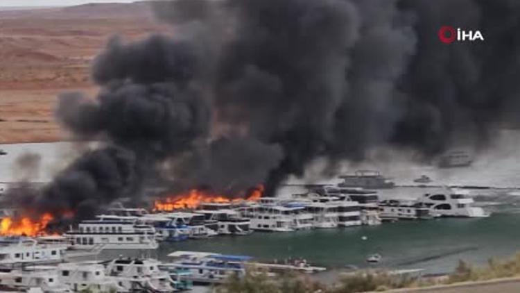 ABDde marinadaki tekneler alev alev yandı