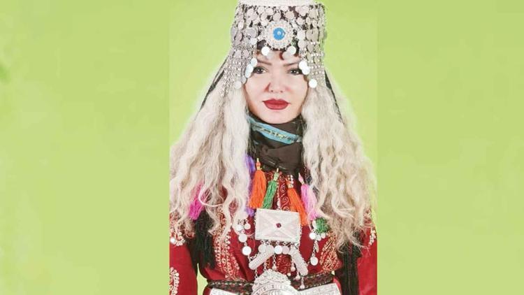 Beştepe’de rektörden Anadolu kostümü