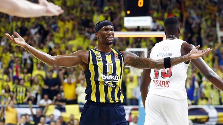 Euroleaguede sezonun en çok gelişim gösteren oyuncusu Fenerbahçe Bekodan Nigel Hayes-Davis