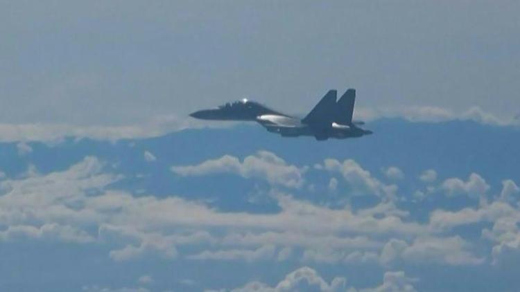Çine ait 37 askeri uçak Tayvan hava savunma sahasına girdi