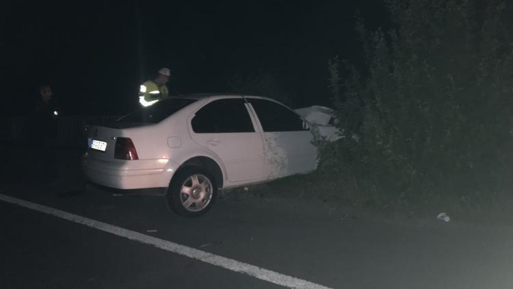 Gümüşhane’de trafik kazası Tabelaya çarparak durabildi