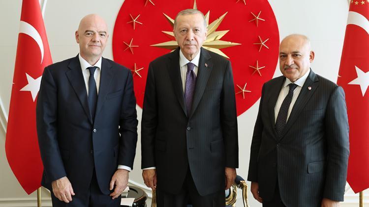 Cumhurbaşkanı Erdoğan, FIFA Başkanı Infantino ve UEFA Başkanı Ceferin’i kabul etti