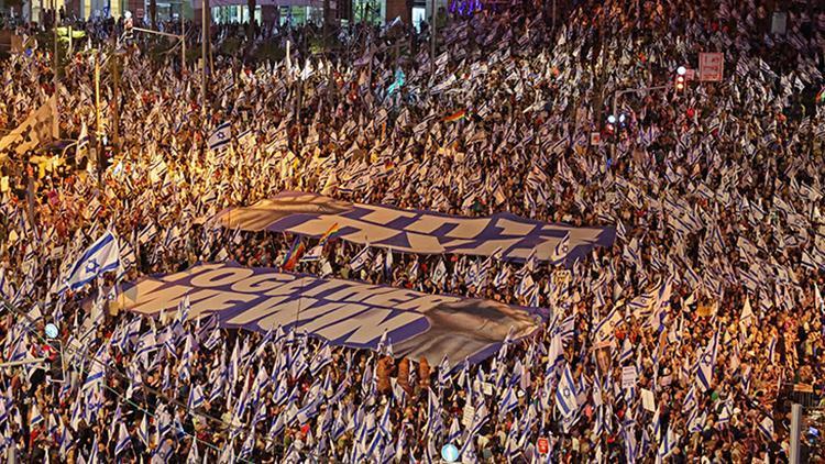 Yüz binlerce İsrailli yargı reformu ve Filistinlilere yapılan şiddet için yürüdü