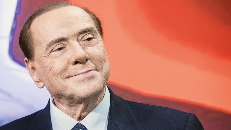 İtalya’da bir devrin sonu Skandalların ismi Berlusconi öldü