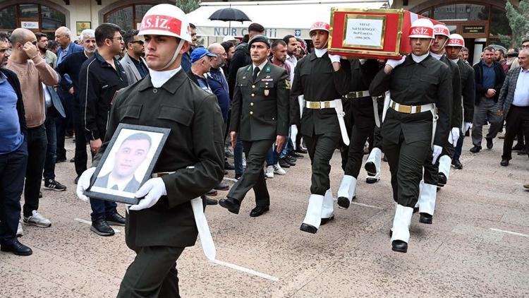 Kalp krizinden ölen uzman çavuş, son yolculuğuna uğurlandı