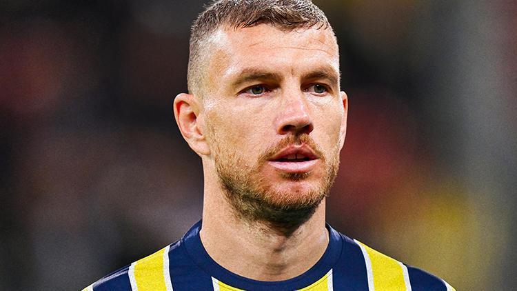 Son Dakika: Edin Dzeko, Fenerbahçeye gelmeye sıcak bakıyor Tek ve özel isteği var...