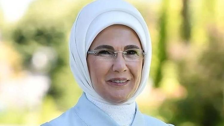 Emine Erdoğandan karne günü mesajı