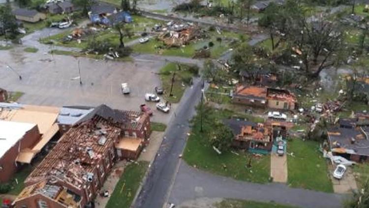 ABD’nin Mississippi eyaletinde hortum sonrası oluşan hasar görüntülendi