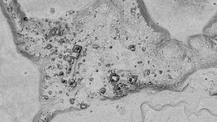 Arkeologlar ormanda antik Maya şehri kalıntıları buldu