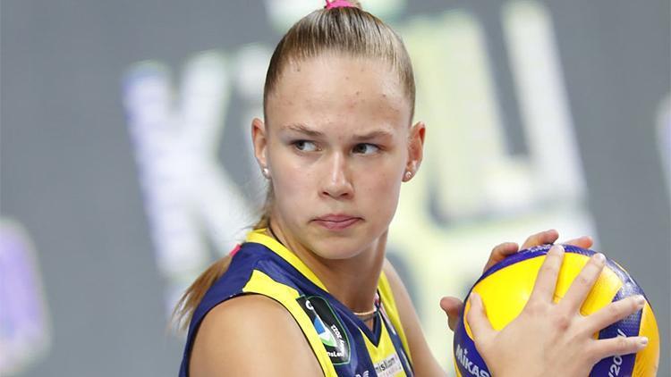 Fenerbahçenin Rus yıldızı Arina Fedorovtseva: Futbolcular bana mesaj atıyor
