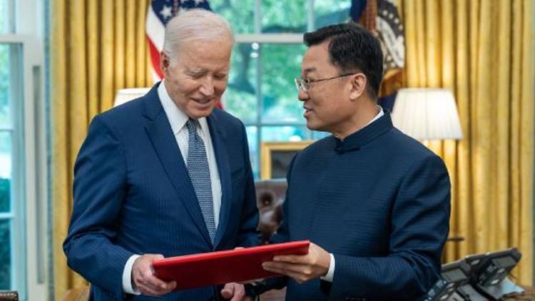 Çin’in yeni Washington Büyükelçisi Biden’a güven mektubunu verdi