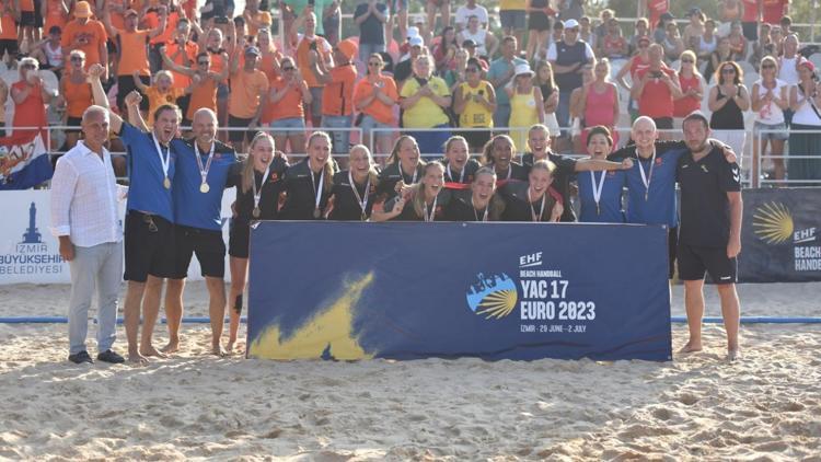 EHF Avrupa U17 Plaj Hentbolu Şampiyonlarında Hollanda ve Macaristan şampiyon oldu