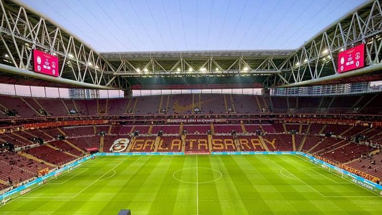 Son Dakika: Galatasaray, stat isim ve forma sponsorlukları sonrası kasaya girecek çılgın rakamı KAPa bildirdi