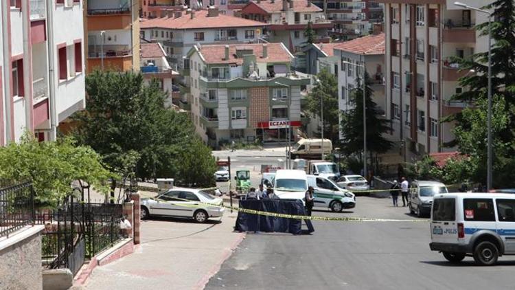 Ankarada kadın cinayeti Eşini sokak ortasında öldürüp intihar etti