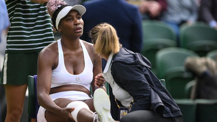 Venus Williamsın zor anları: Topa vuruyordum çimler bana vurdu