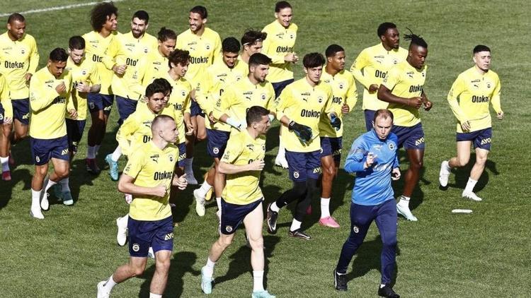 Fenerbahçe, Rusya kampının ilk antrenmanını yaptı