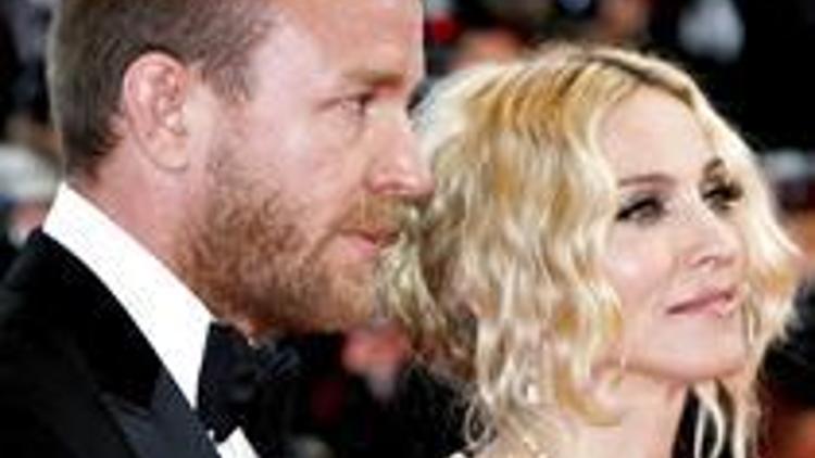 Madonna ve Guy Ritchie boşandı