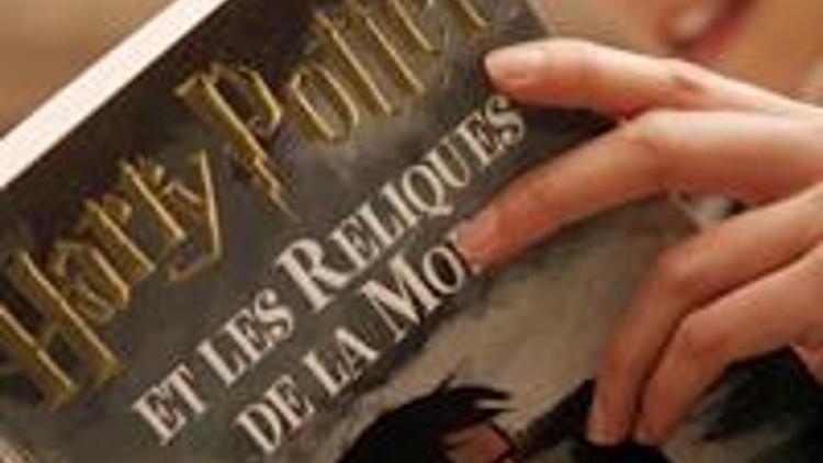 Harry Potterin ilk kitabı 40 bin dolar