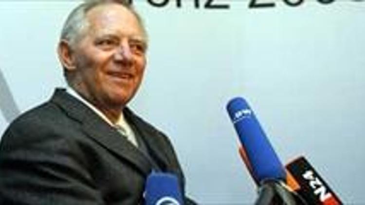 Bakan Schaeuble spiker oluyor