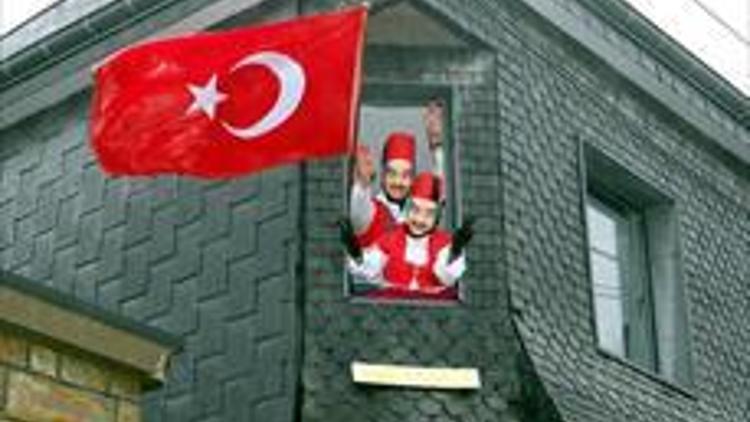 Türk Köyü Faymonville’deki karnaval coşkulu geçt