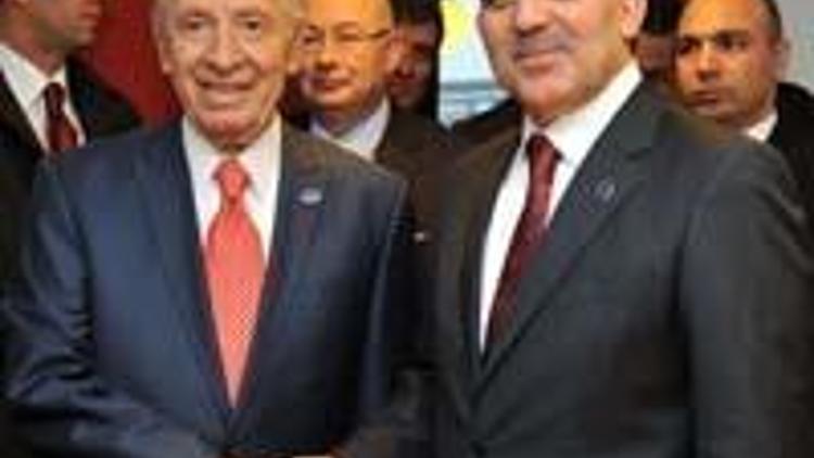 Cumhurbaşkanı Gül, Peres ile buluştu