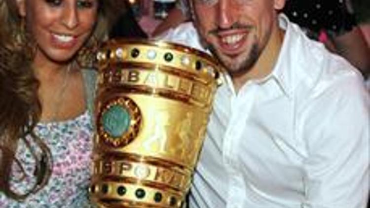 Ribery Bayern Münihte kalıyor