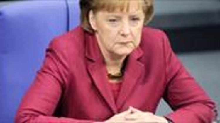 Başbakan Merkele güven azalıyor