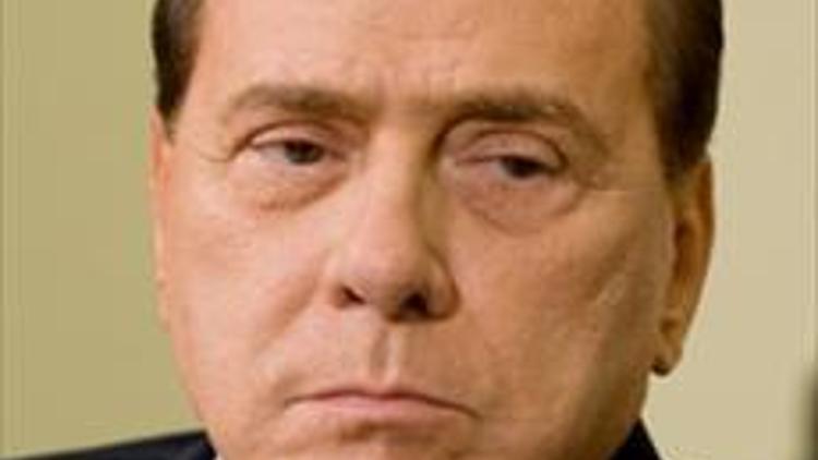 Berlusconi Tunusa gitti