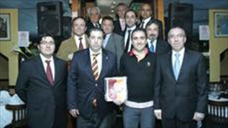 Londra’ya Galatasaray futbol okulu