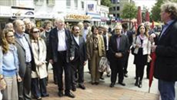 Türk standına yoğun ilgi