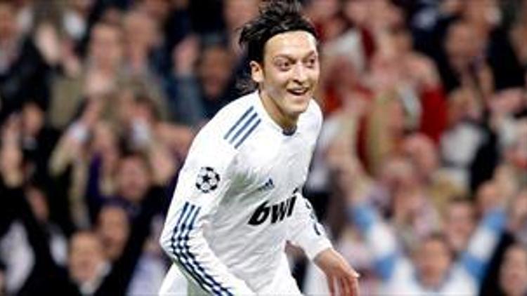 Mesut Özil en iyi 50 listesinde