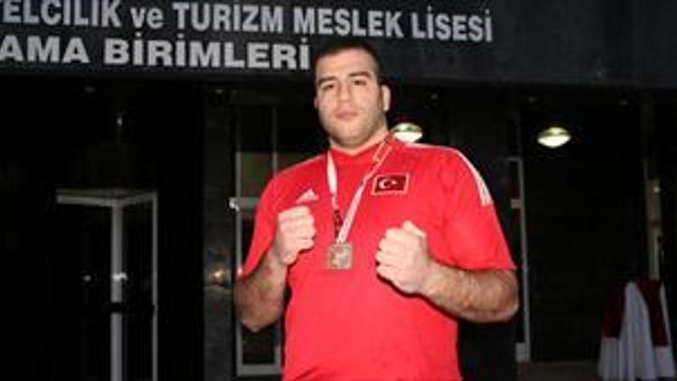 Işık, Türkiye Şampiyonu