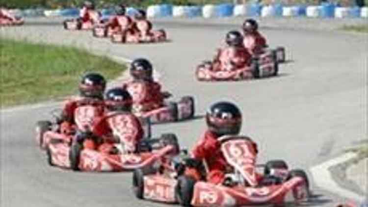 İzmirde karting heyecanı