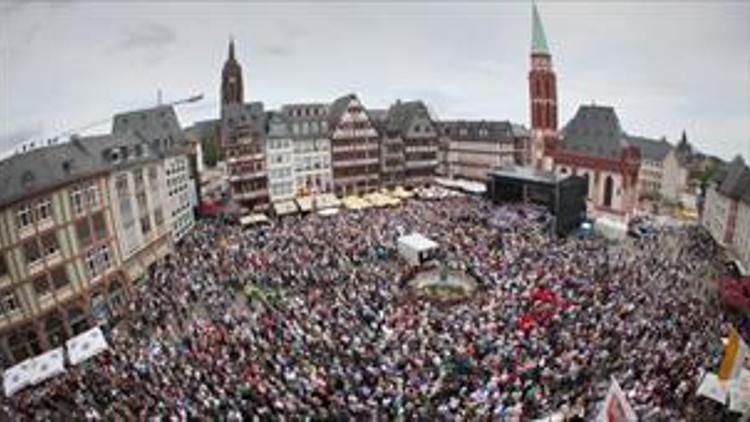 Bundespräsident singt beim Chorfest in Frankfurt