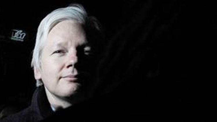 Assange, Ekvador Büyükelçiliği’nde