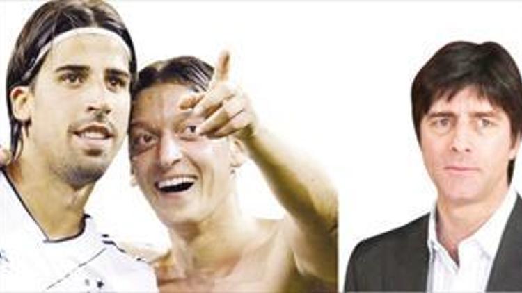 Löw’ün Mesut Özil sıkıntısı